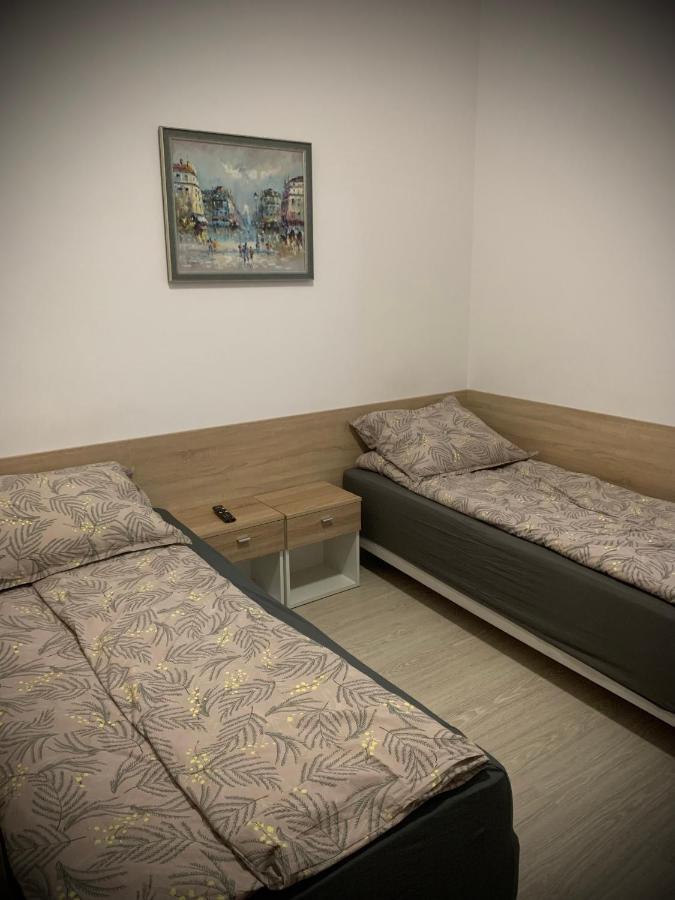 Hostel Sportowa Płońsk Екстериор снимка