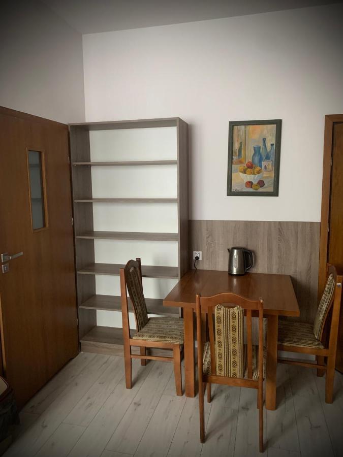 Hostel Sportowa Płońsk Екстериор снимка