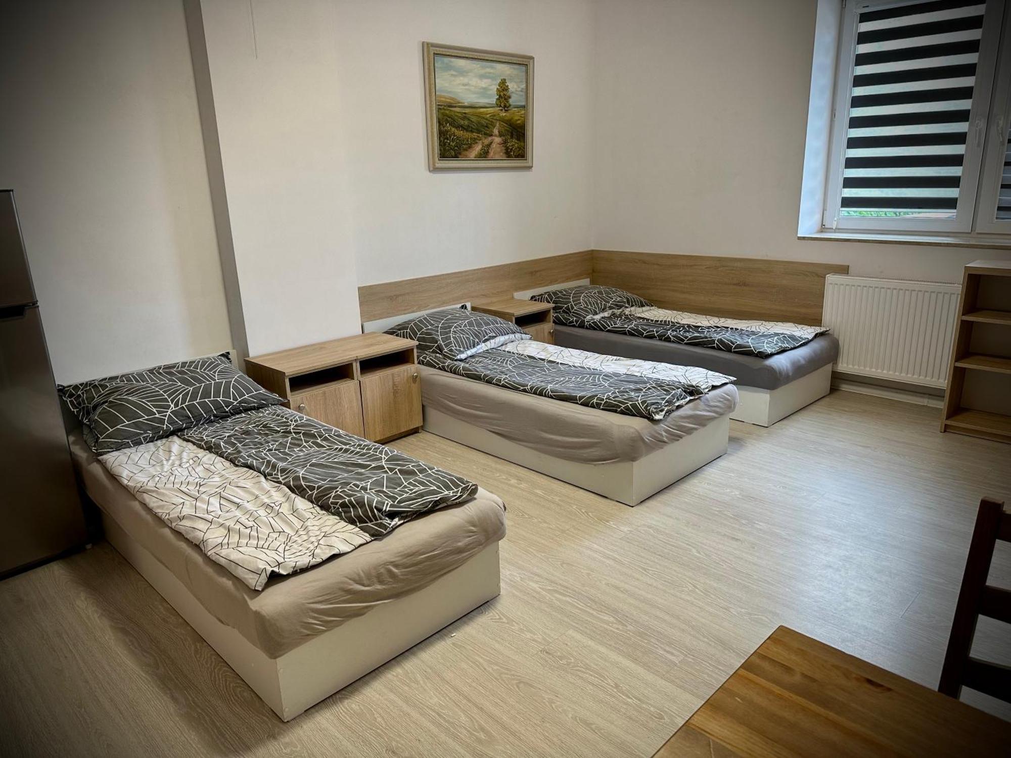 Hostel Sportowa Płońsk Екстериор снимка